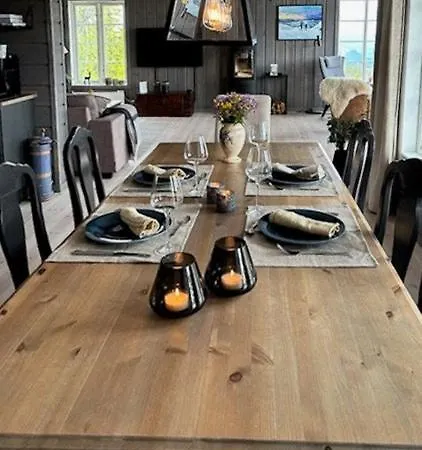 Hytte Med Panoramautsikt Over Fjellet *