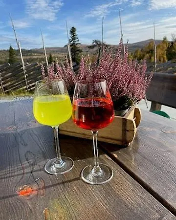 With Panoramic Views Over The Mountains בית נופש *