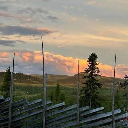 Hytte Med Panoramautsikt Over Fjellet بيت للعطل نيسبين